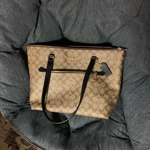 Coach gallery tote